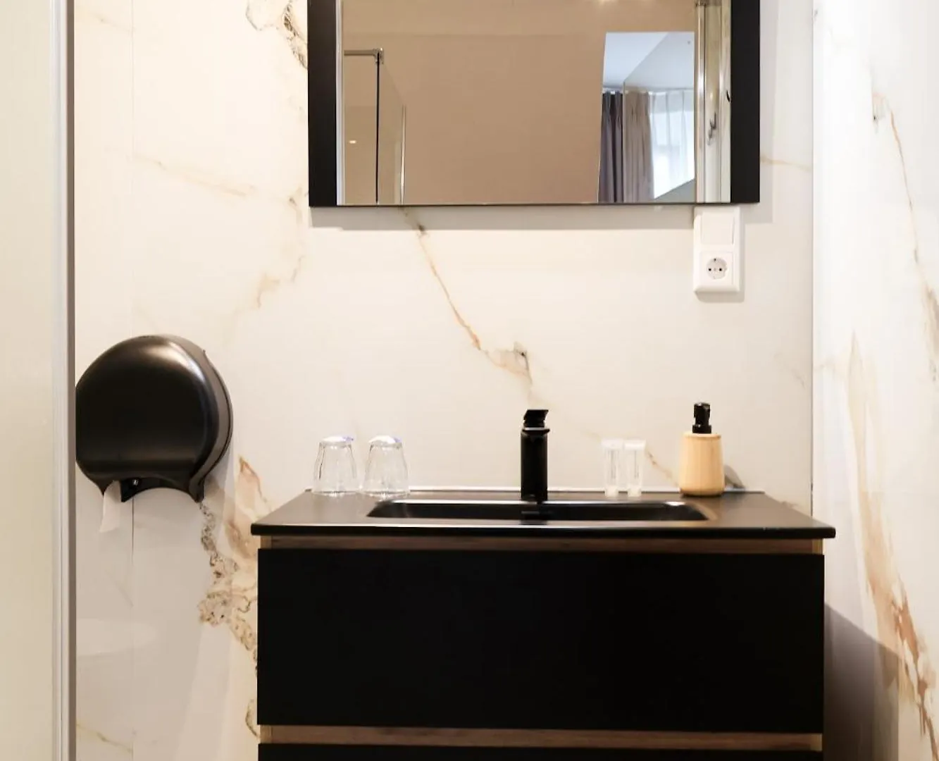 Hotel La Casa Valkenburg aan de Geul 2*,  Ολλανδία