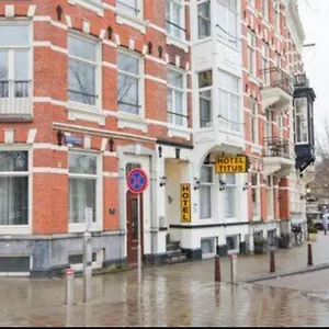 Titus Centre 2*, Amsterdam Niederlande
